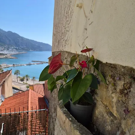 Danna * Menton